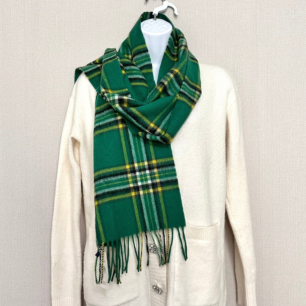 100% Lambswool Scarf Green Plaid Tartan Fringe Soft Winter NEW